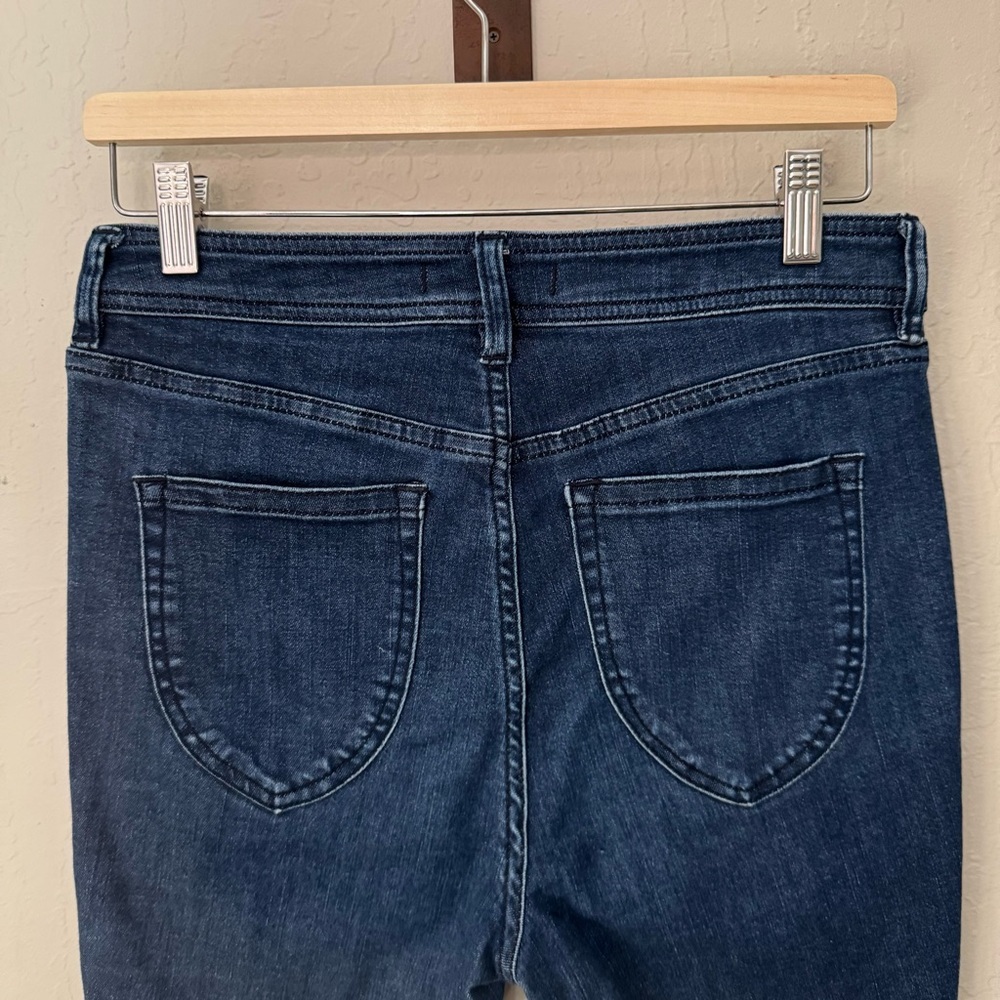 FREE PEOPLE “So Chic” High Rise Denim Biker Shorts Raw Hem Stretch - Picture 10 of 11